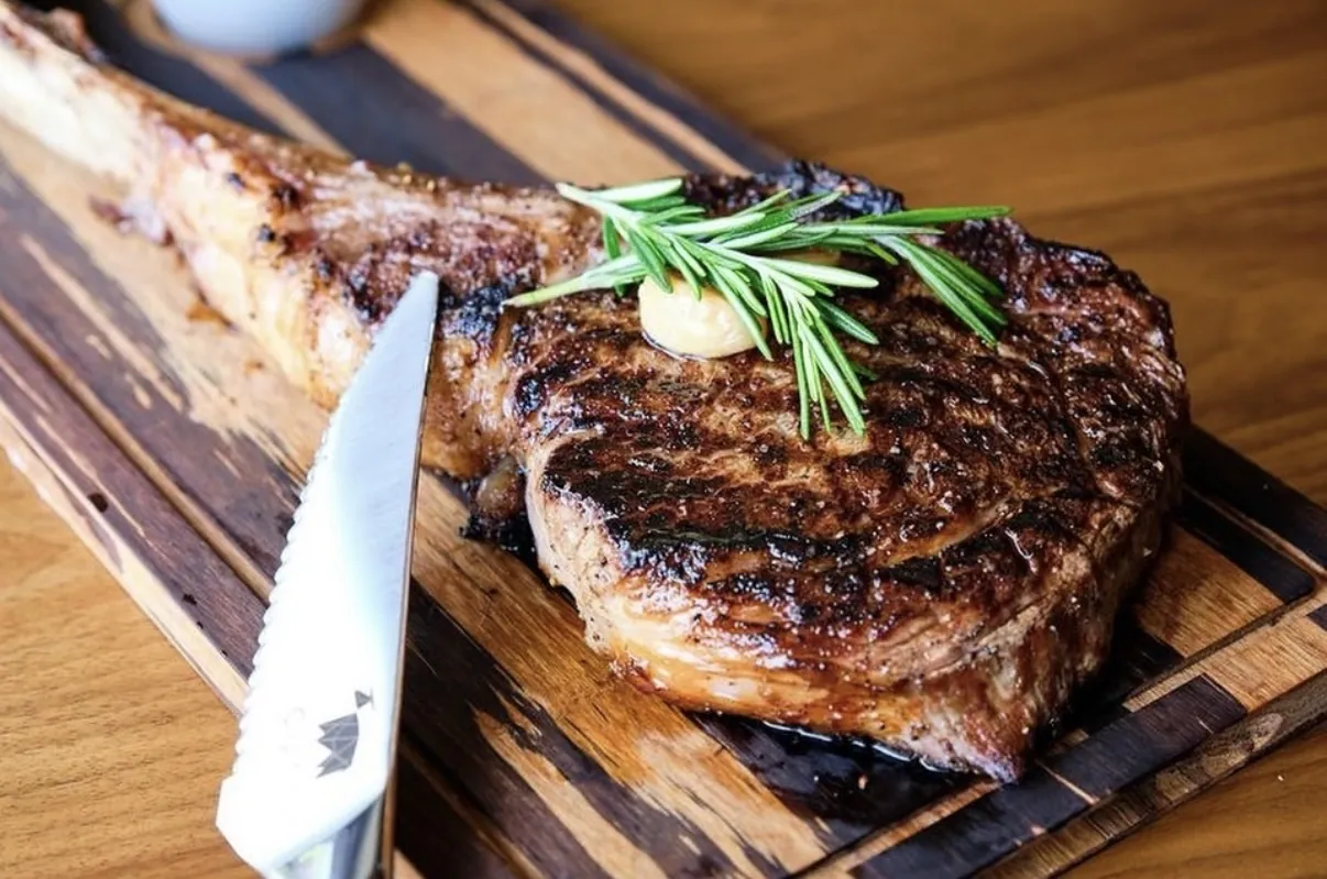 Cuts Steakhouse